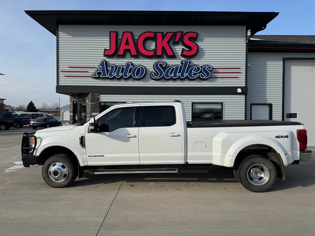 2022 Ford F-350 SD Lariat Crew Cab Long Bed DRW 4WD