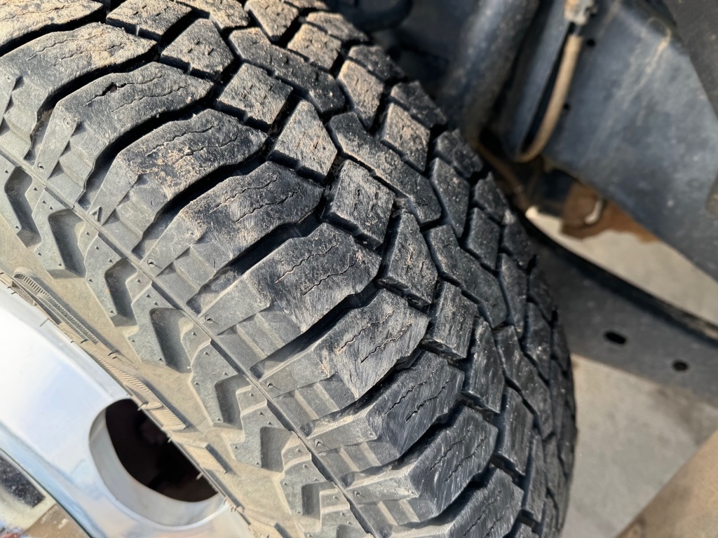 Ford F-350 SD Lariat Crew Cab Long Bed DRW 4WD 2022