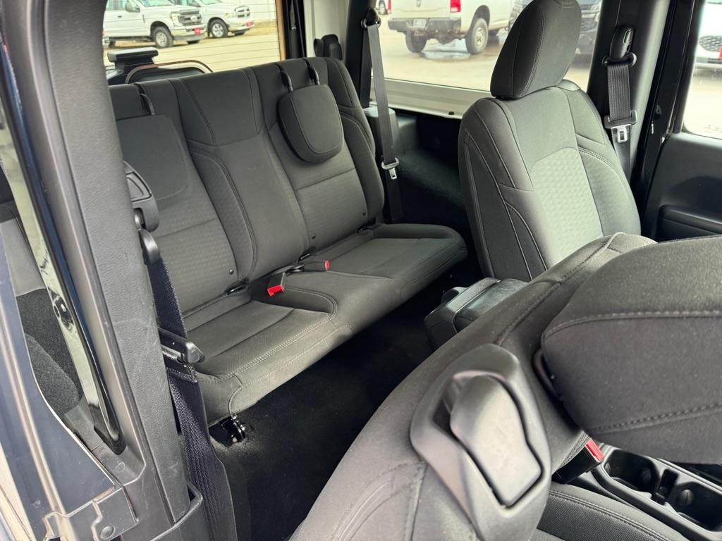 Jeep Wrangler Sport 2021