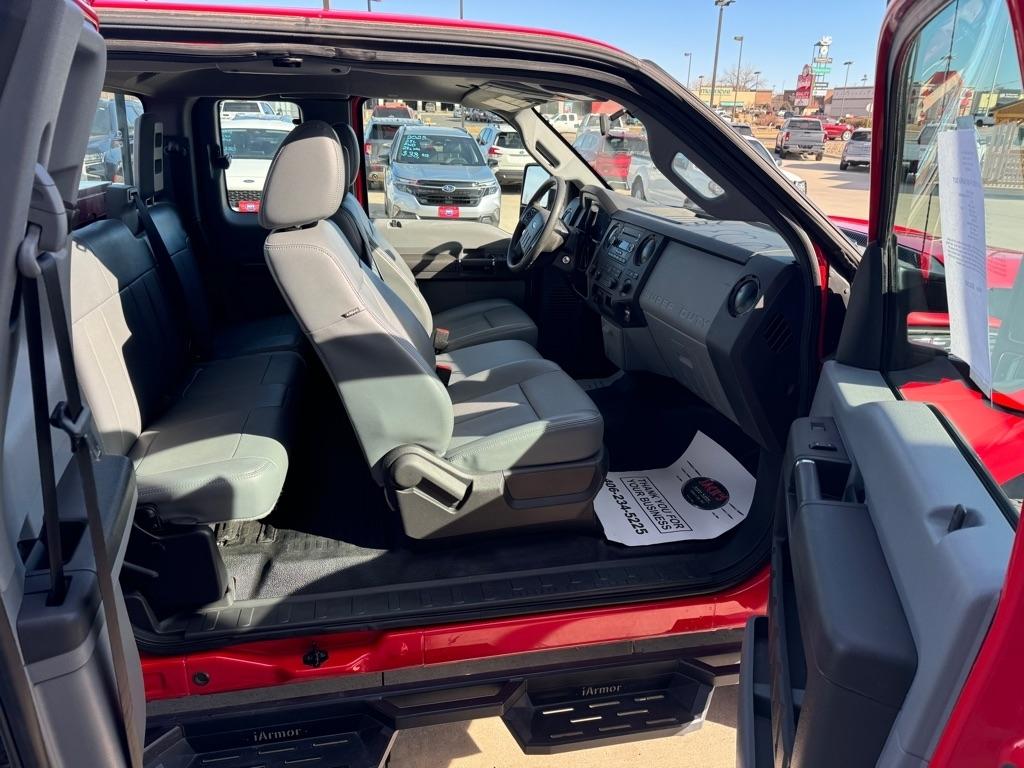 Ford F-250 SD XL SuperCab 4WD 2016