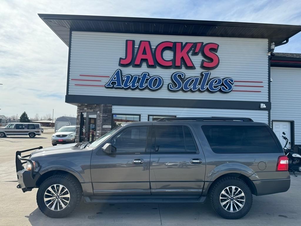 Ford Expedition EL XLT 4WD 2016
