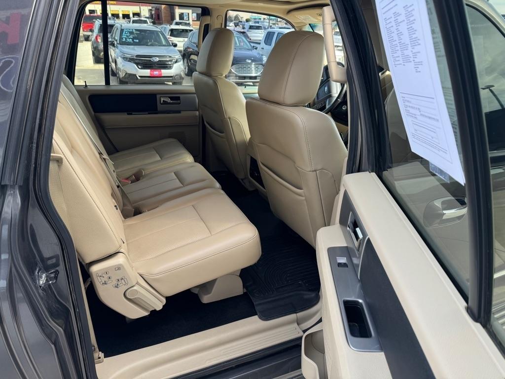 Ford Expedition EL XLT 4WD 2016