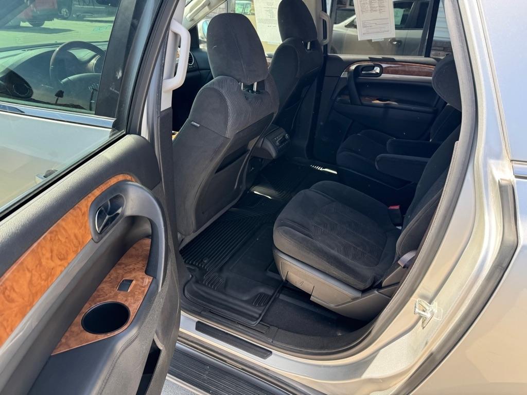 Buick Enclave Convenience AWD 2012