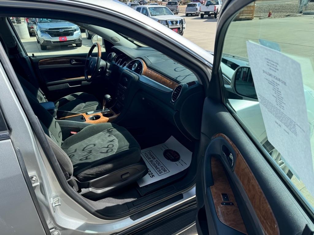 Buick Enclave Convenience AWD 2012