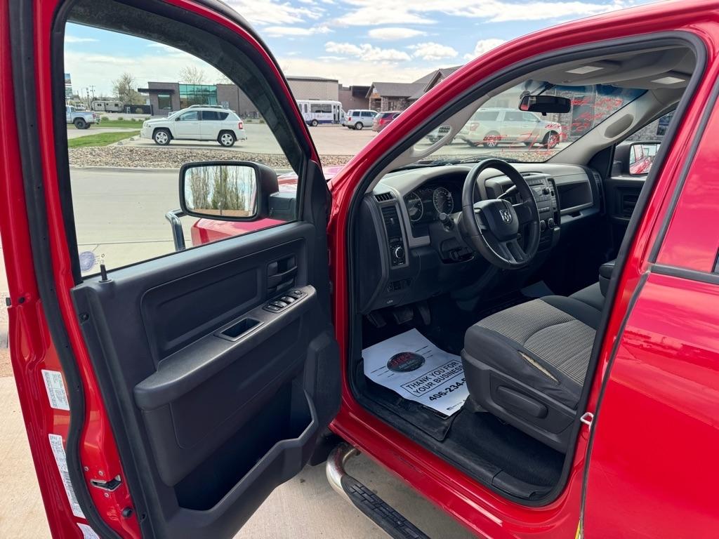 RAM 1500 ST Quad Cab 4WD 2011