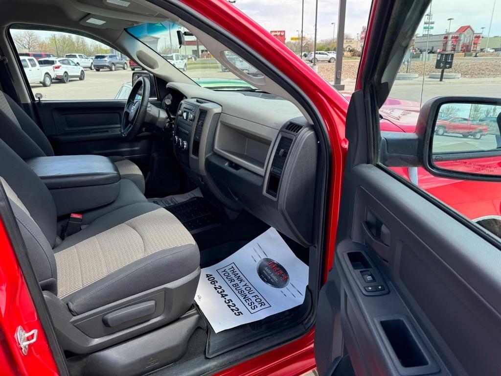 RAM 1500 ST Quad Cab 4WD 2011