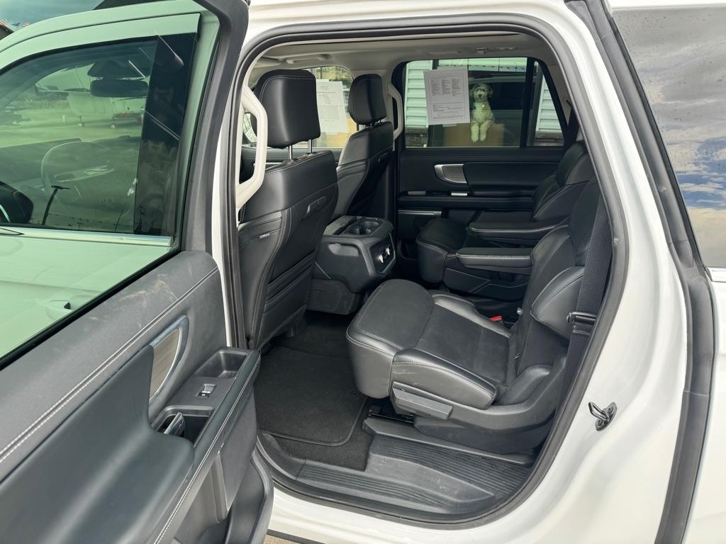 Ford Expedition MAX Platinum 4WD 2025