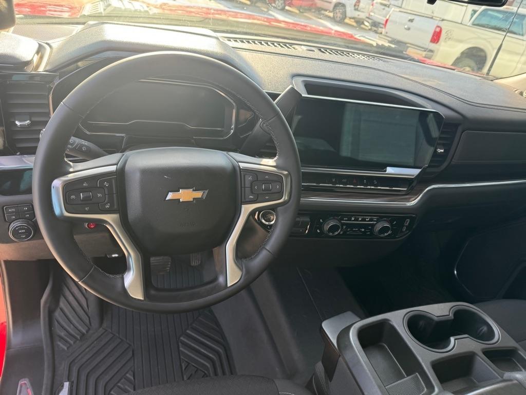Chevrolet Silverado 2500HD LT Crew Cab Long Box 4WD 2024