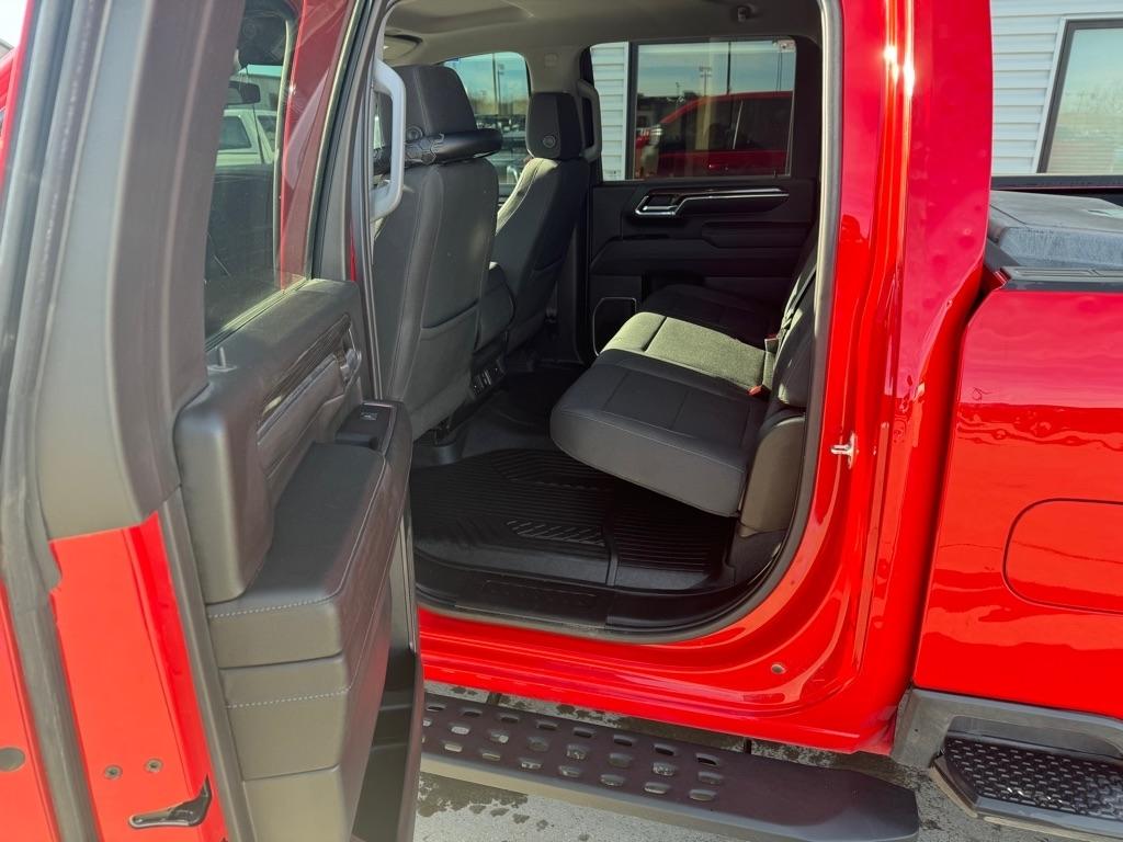 Chevrolet Silverado 2500HD LT Crew Cab Long Box 4WD 2024
