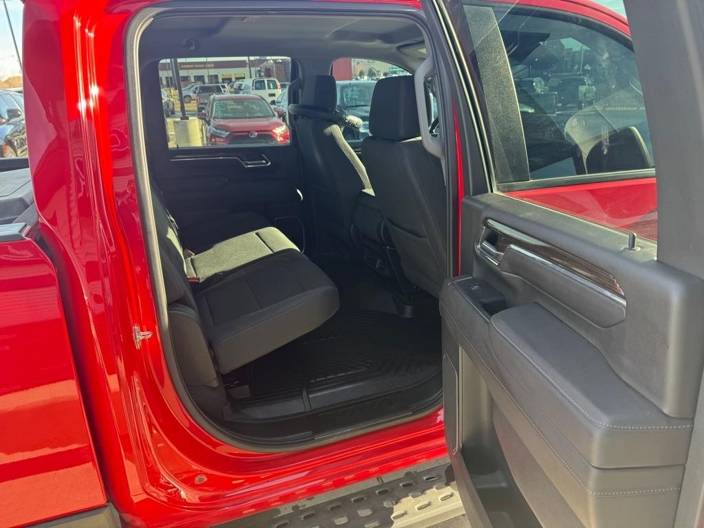 Chevrolet Silverado 2500HD LT Crew Cab Long Box 4WD 2024