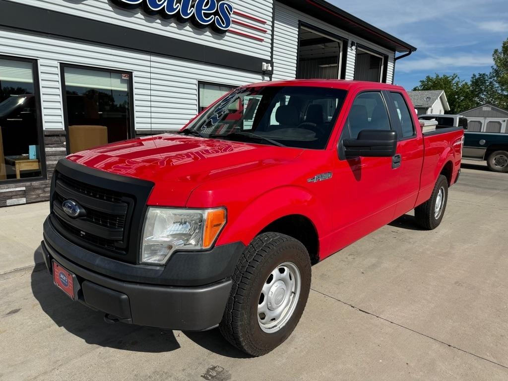 Ford F-150 XL SuperCab 8-ft. Bed 4WD 2014