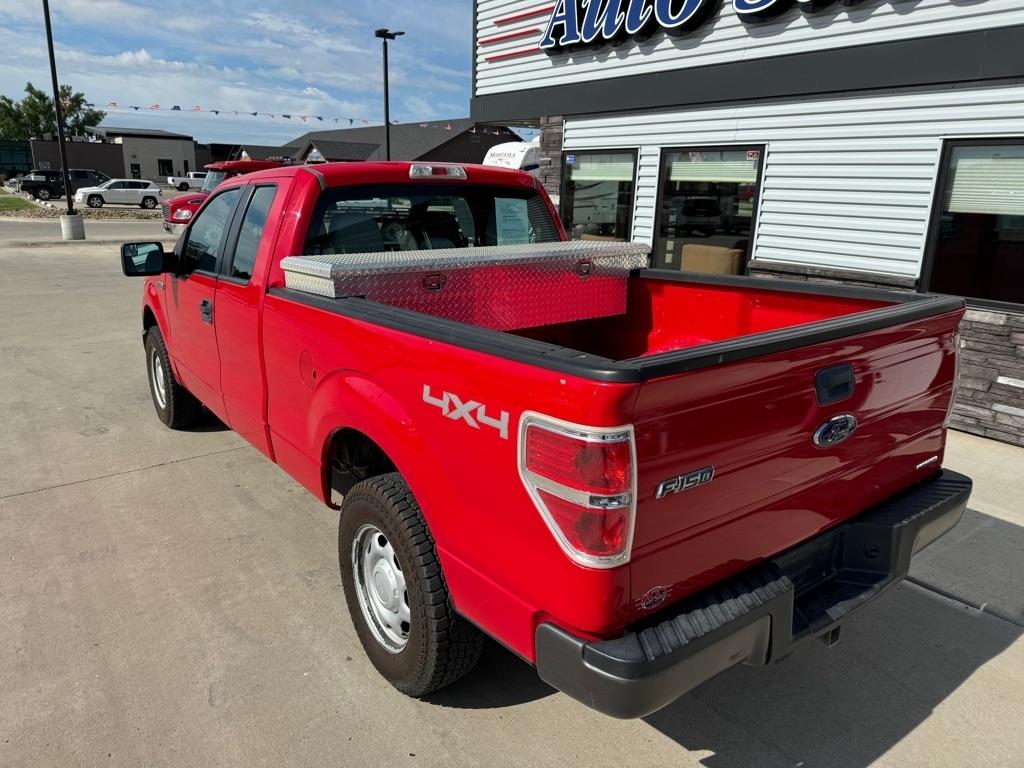 Ford F-150 XL SuperCab 8-ft. Bed 4WD 2014