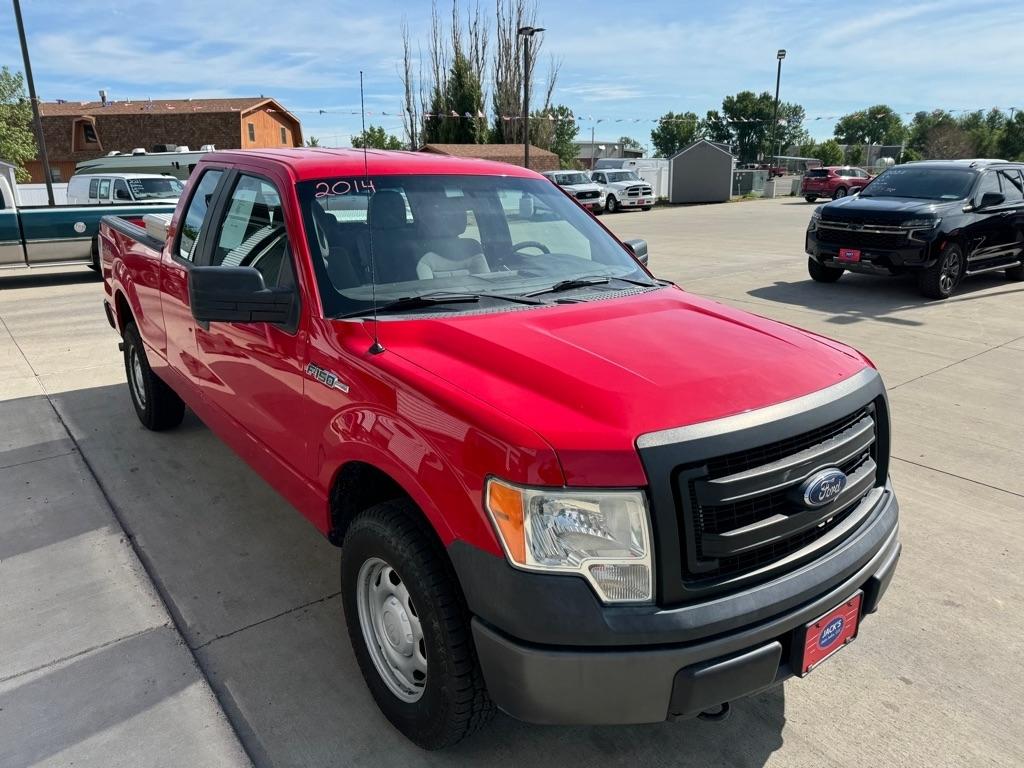 Ford F-150 XL SuperCab 8-ft. Bed 4WD 2014