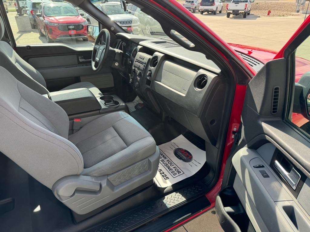 Ford F-150 XL SuperCab 8-ft. Bed 4WD 2014