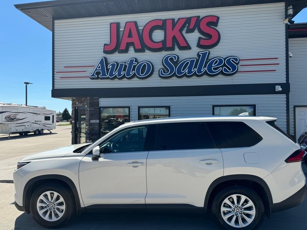 Toyota Grand Highlander XLE AWD 2024