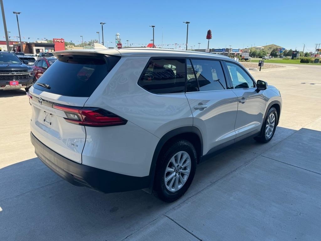 Toyota Grand Highlander XLE AWD 2024