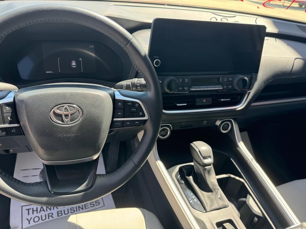 Toyota Grand Highlander XLE AWD 2024