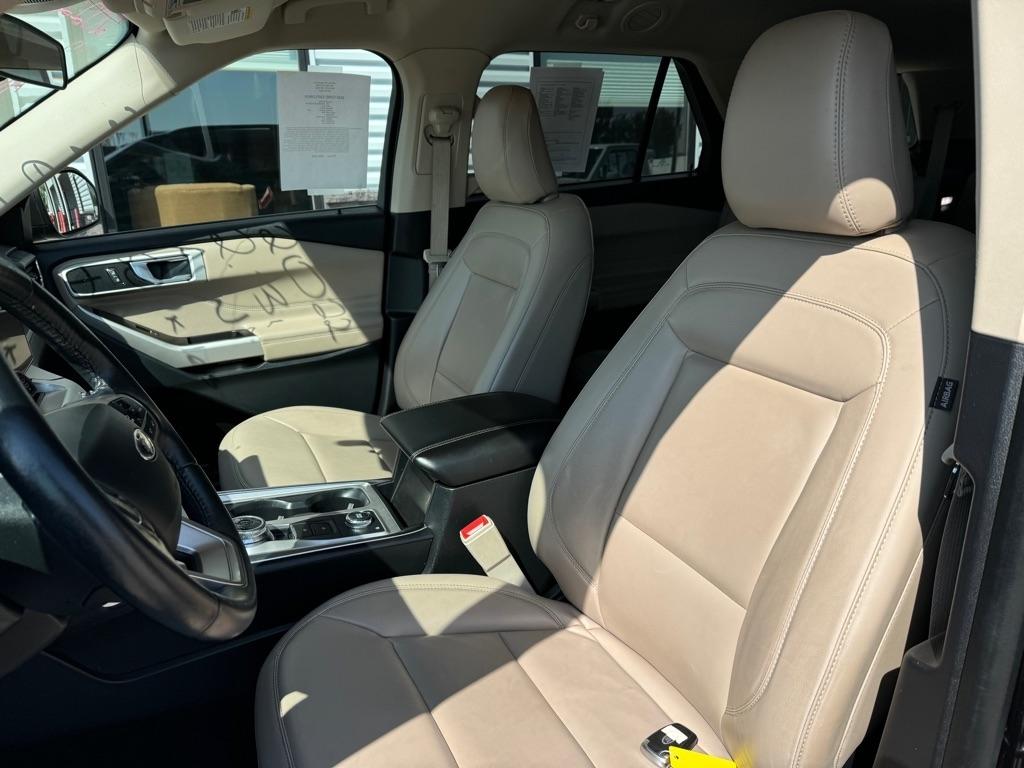 Ford Explorer XLT AWD 2022