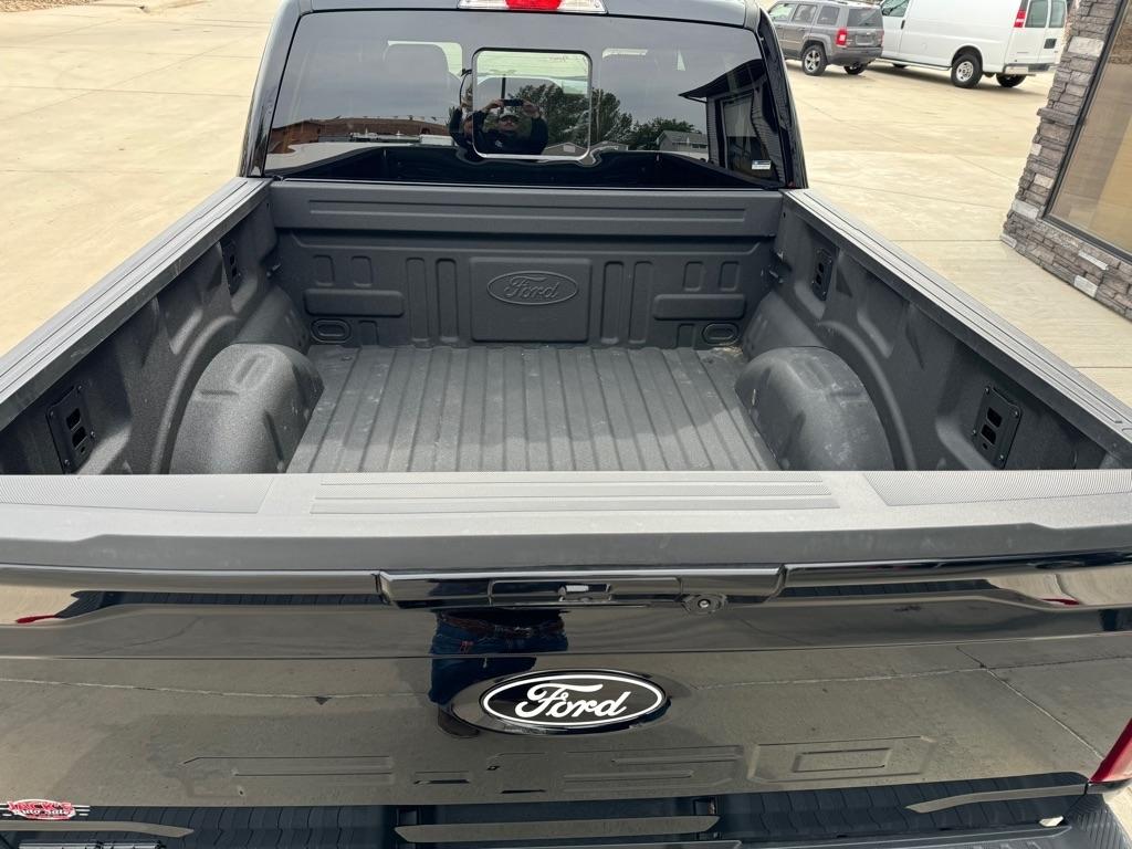 Ford F-150 Tremor SuperCrew 4WD 2025