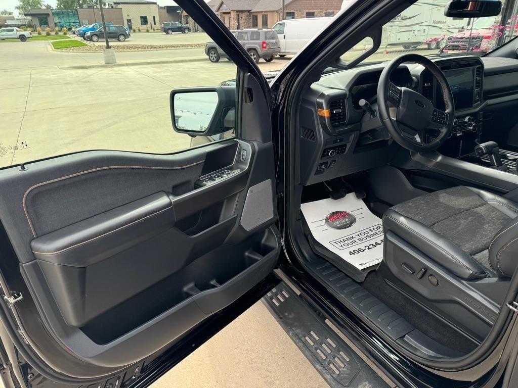 Ford F-150 photo 9