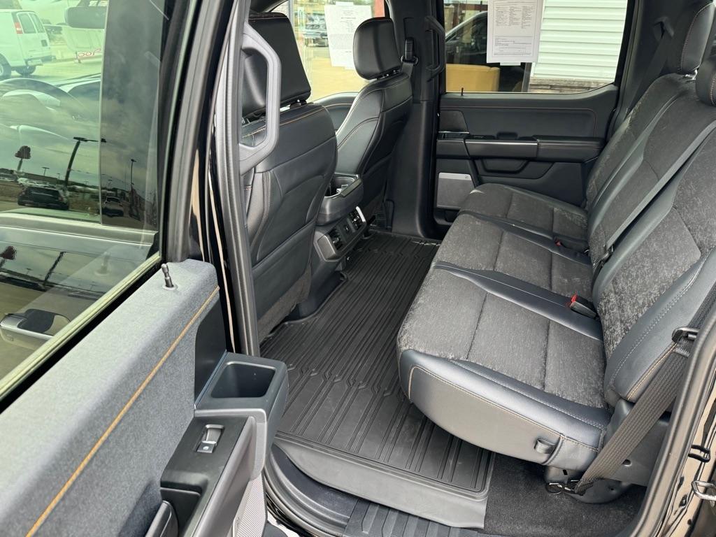 Ford F-150 photo 12