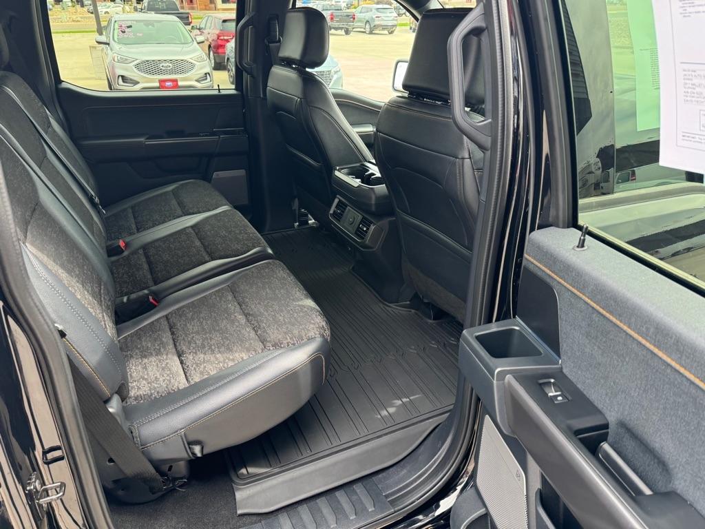 Ford F-150 photo 13