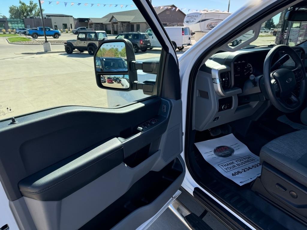 Ford F-350 SD XLT Crew Cab Long Bed 4WD 2023