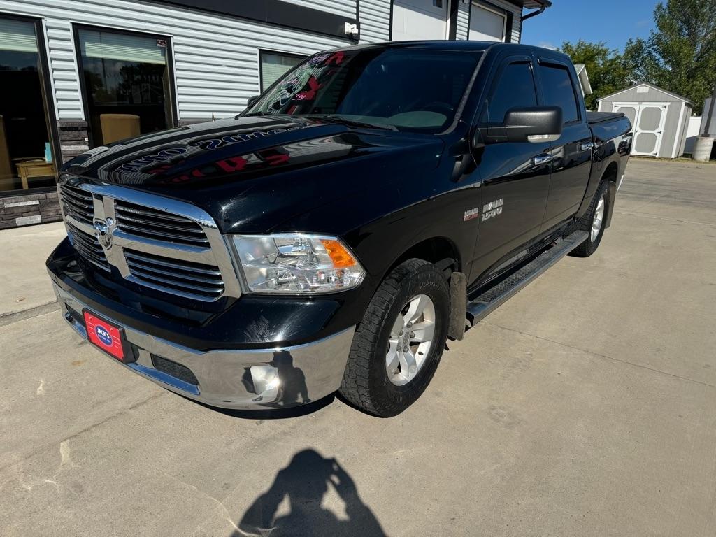 RAM 1500 SLT Crew Cab SWB 4WD 2014