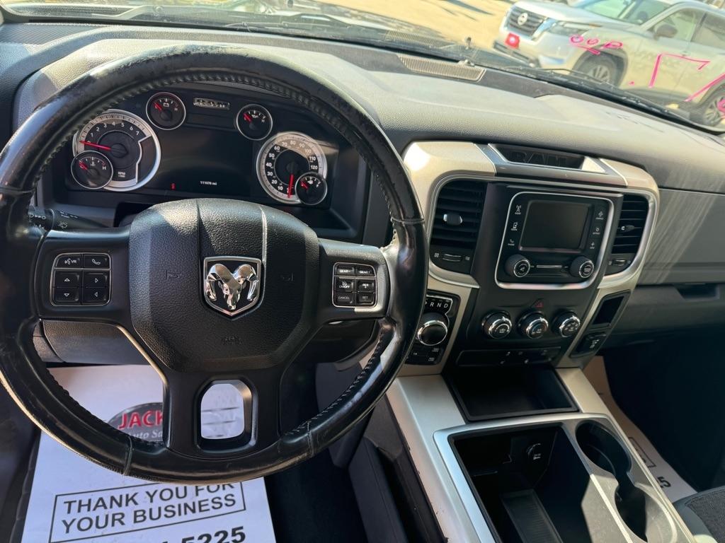RAM 1500 SLT Crew Cab SWB 4WD 2014
