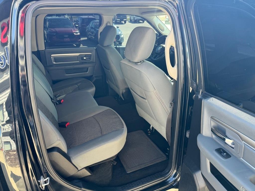 RAM 1500 SLT Crew Cab SWB 4WD 2014