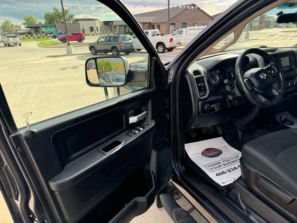 RAM 2500 Tradesman Crew Cab SWB 4WD 2019
