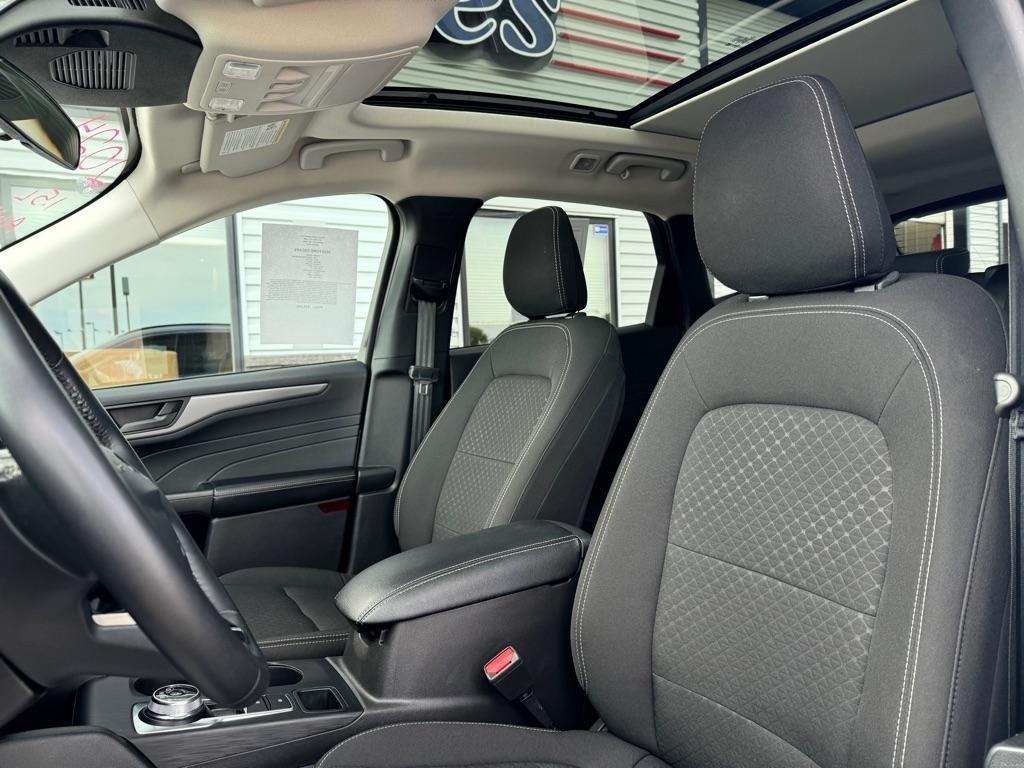 Ford Escape photo 7