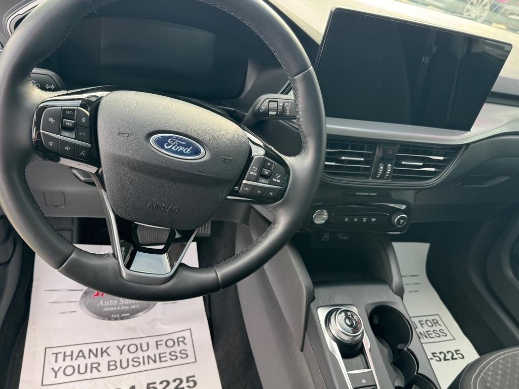 Ford Escape photo 8