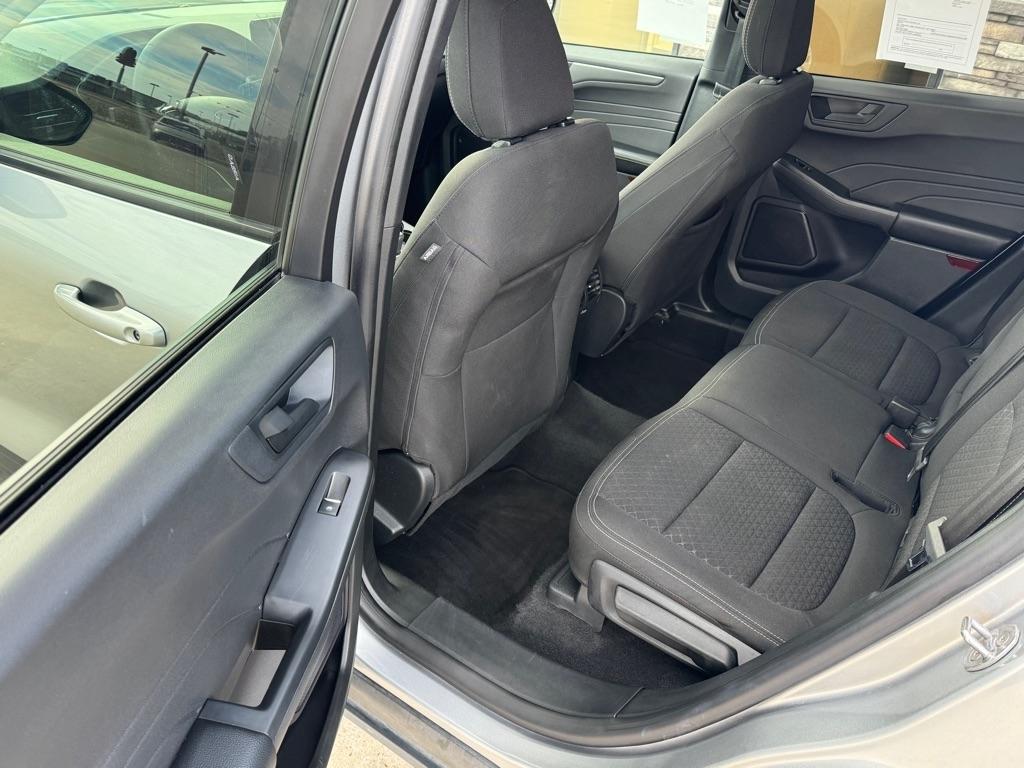 Ford Escape photo 9