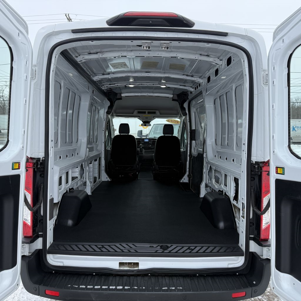 Ford Transit 250 Van 2023