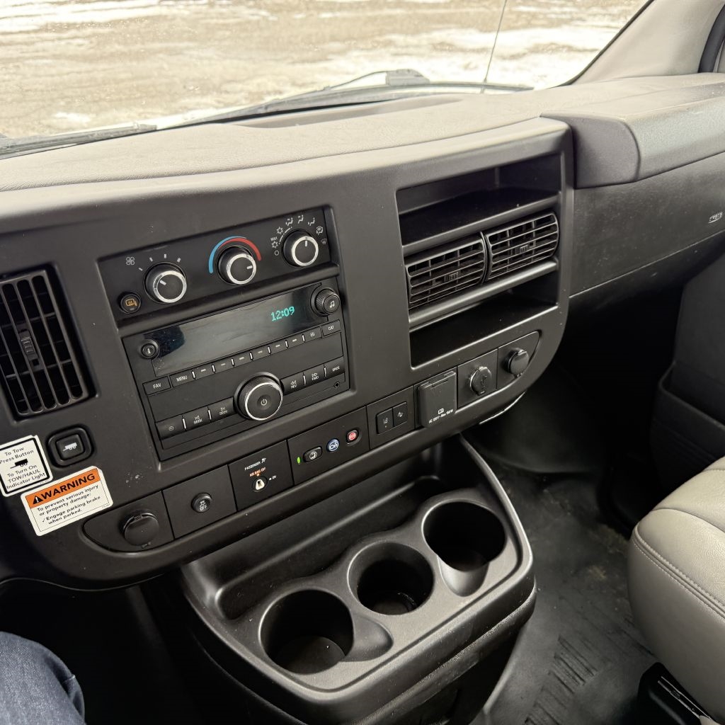 GMC Savana G3500 177 in. 2021