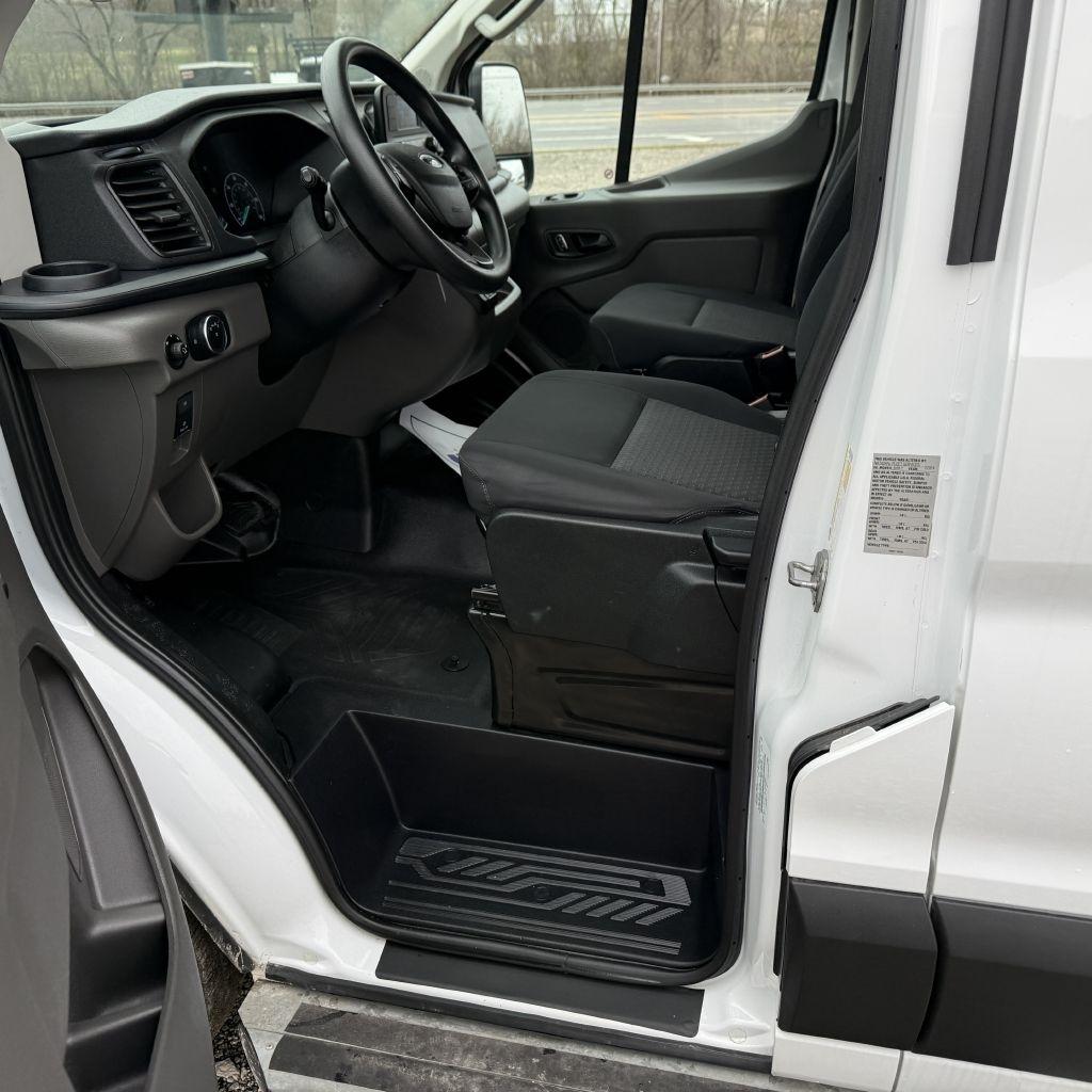 Ford Transit 250 Van 2024