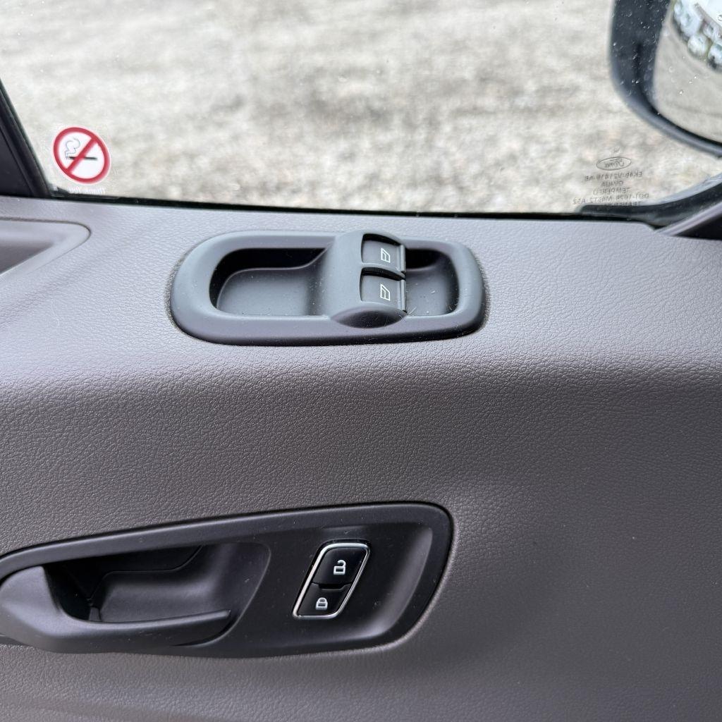 Ford Transit 250 Van 2024