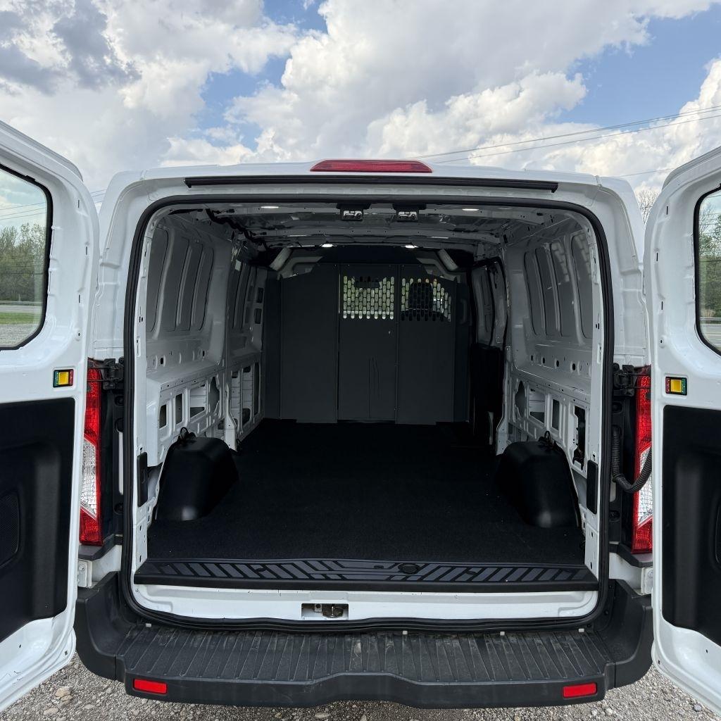 Ford Transit 150 Van Low Roof 60/40 Pass. 148-in. WB 2018