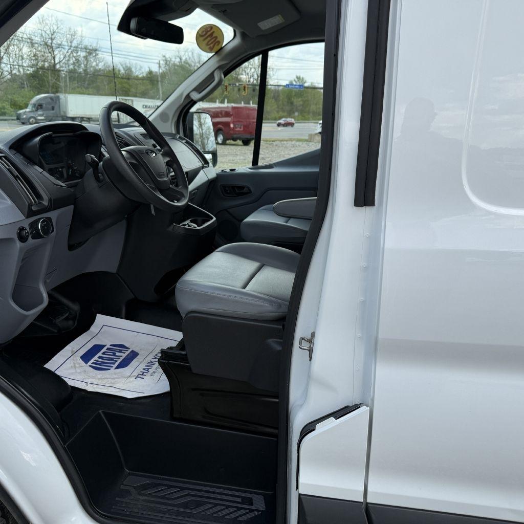 Ford Transit 150 Van Low Roof 60/40 Pass. 148-in. WB 2018