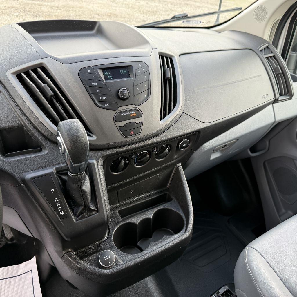 Ford Transit 150 Van Low Roof 60/40 Pass. 148-in. WB 2018