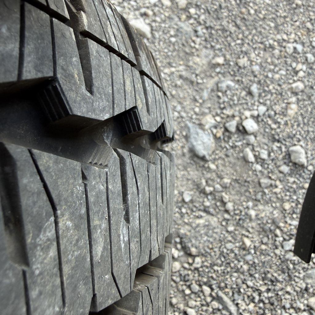 Ford Transit 150 Van Low Roof 60/40 Pass. 148-in. WB 2018