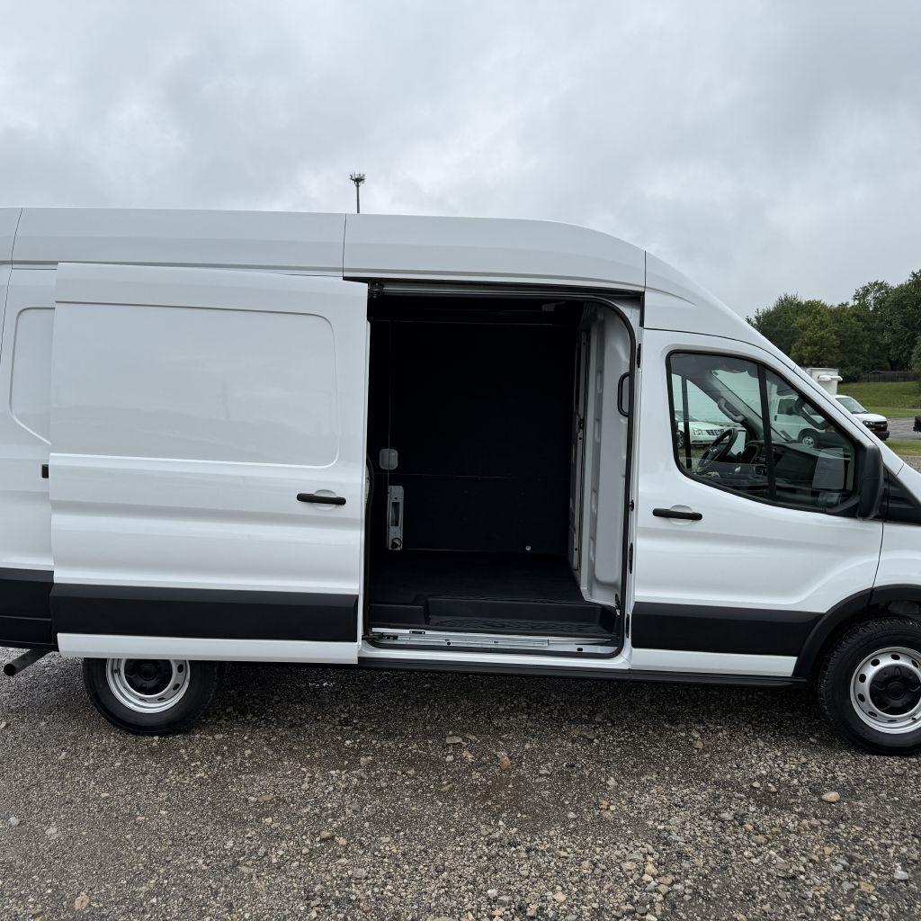 Ford Transit 250 Van 2025