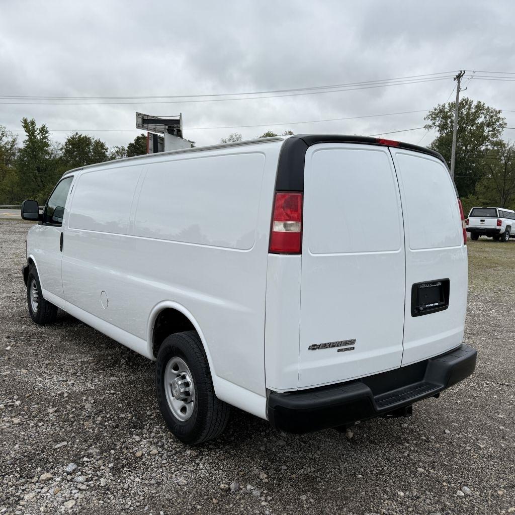 Chevrolet Express 3500 Cargo Extended 2015