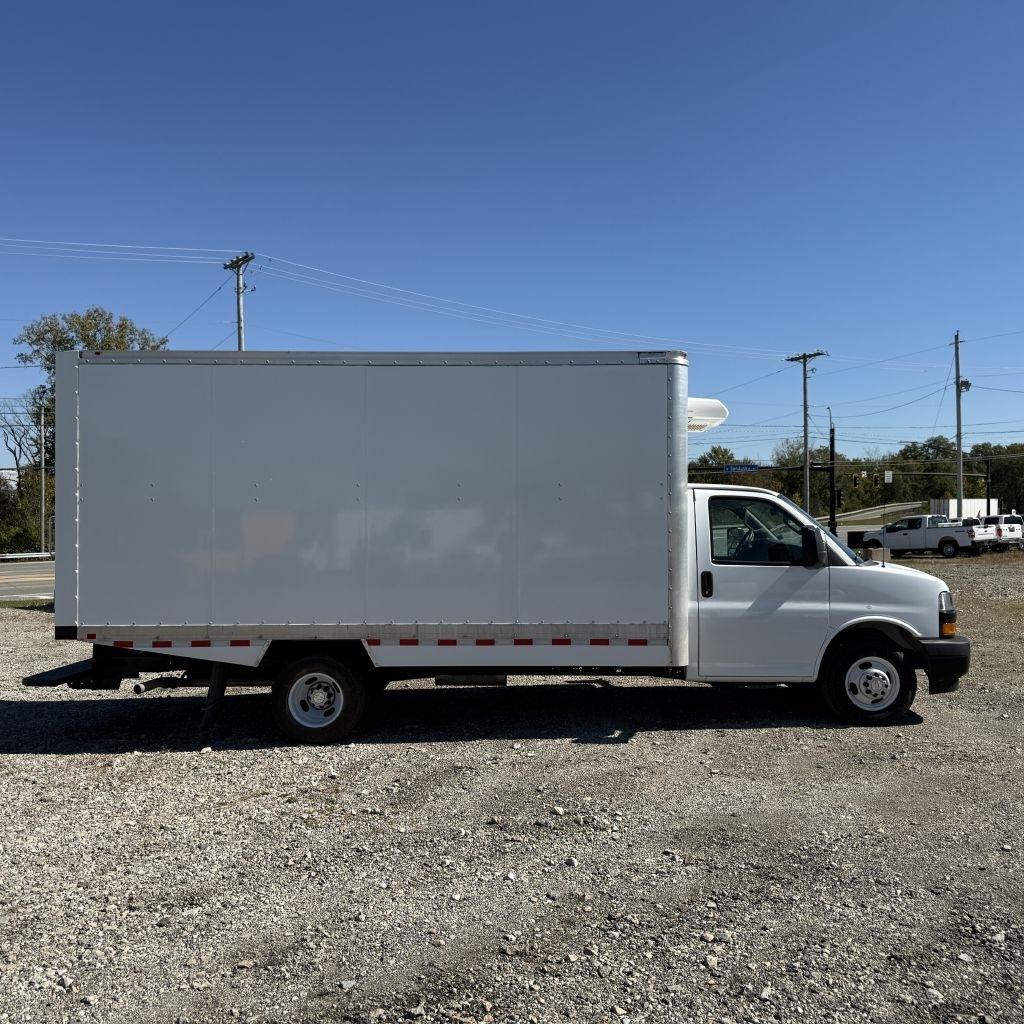 Chevrolet Express G3500 177" 2024