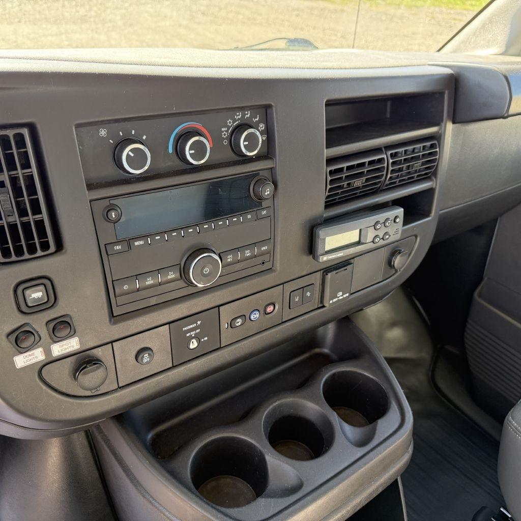 Chevrolet Express G3500 177" 2024