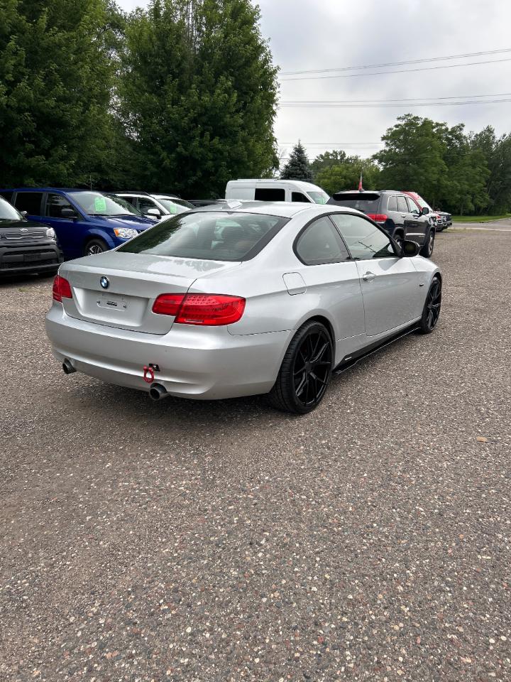 BMW 3-Series 335i xDrive Coupe 2011