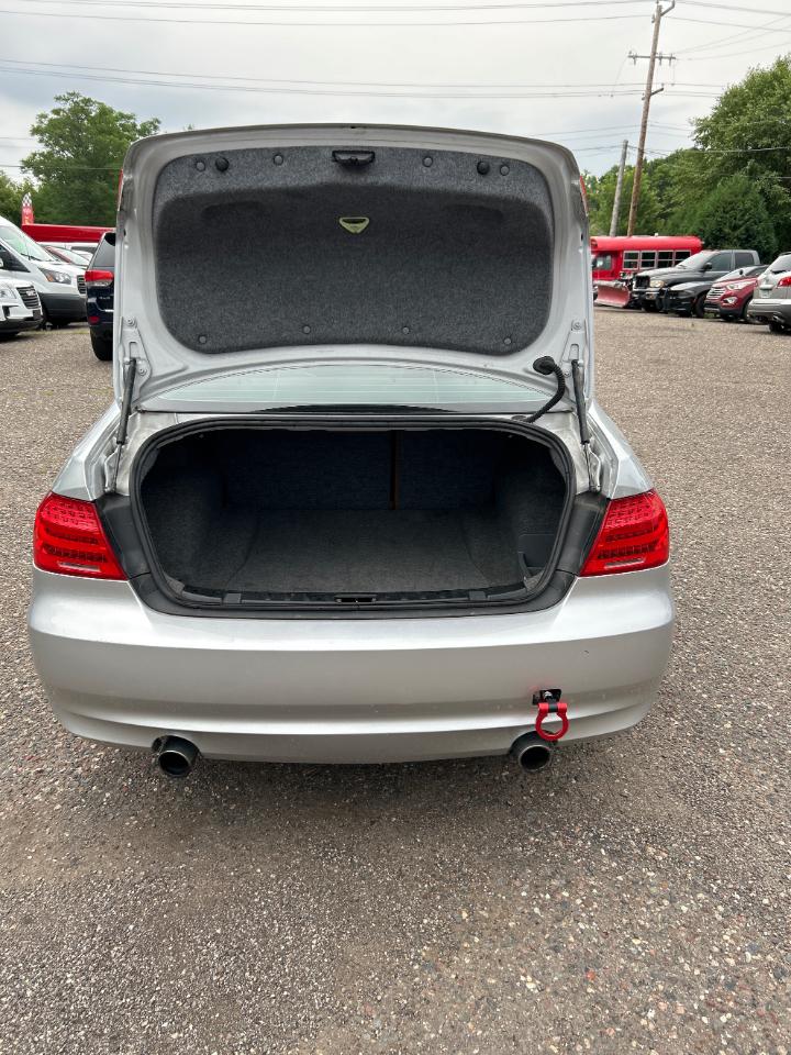 BMW 3-Series 335i xDrive Coupe 2011