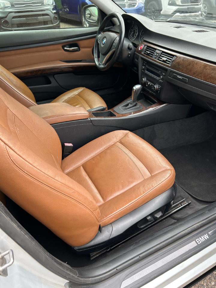 BMW 3-Series 335i xDrive Coupe 2011