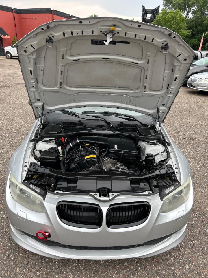 BMW 3-Series 335i xDrive Coupe 2011